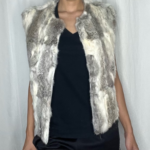 RABBIT FUR VEST - Picture 2 of 3